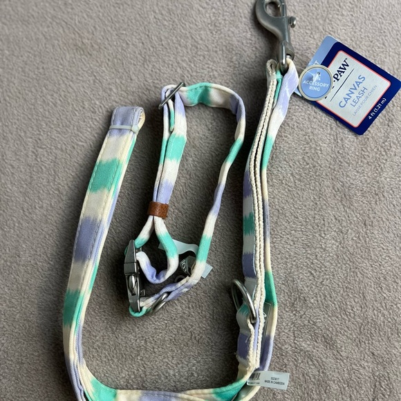 Top Paw Other - New lot of 2 Top Paw Items
Leash and Collar